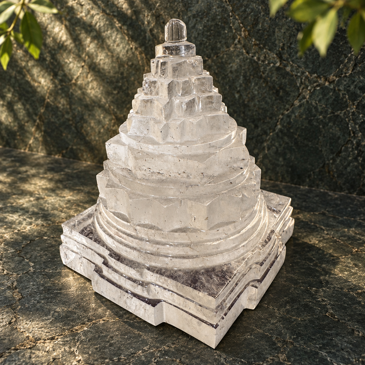 Sphatik Shreeyantra | 1.297 Kgs - Himalaya Rudraksha Anusandhan Kendra