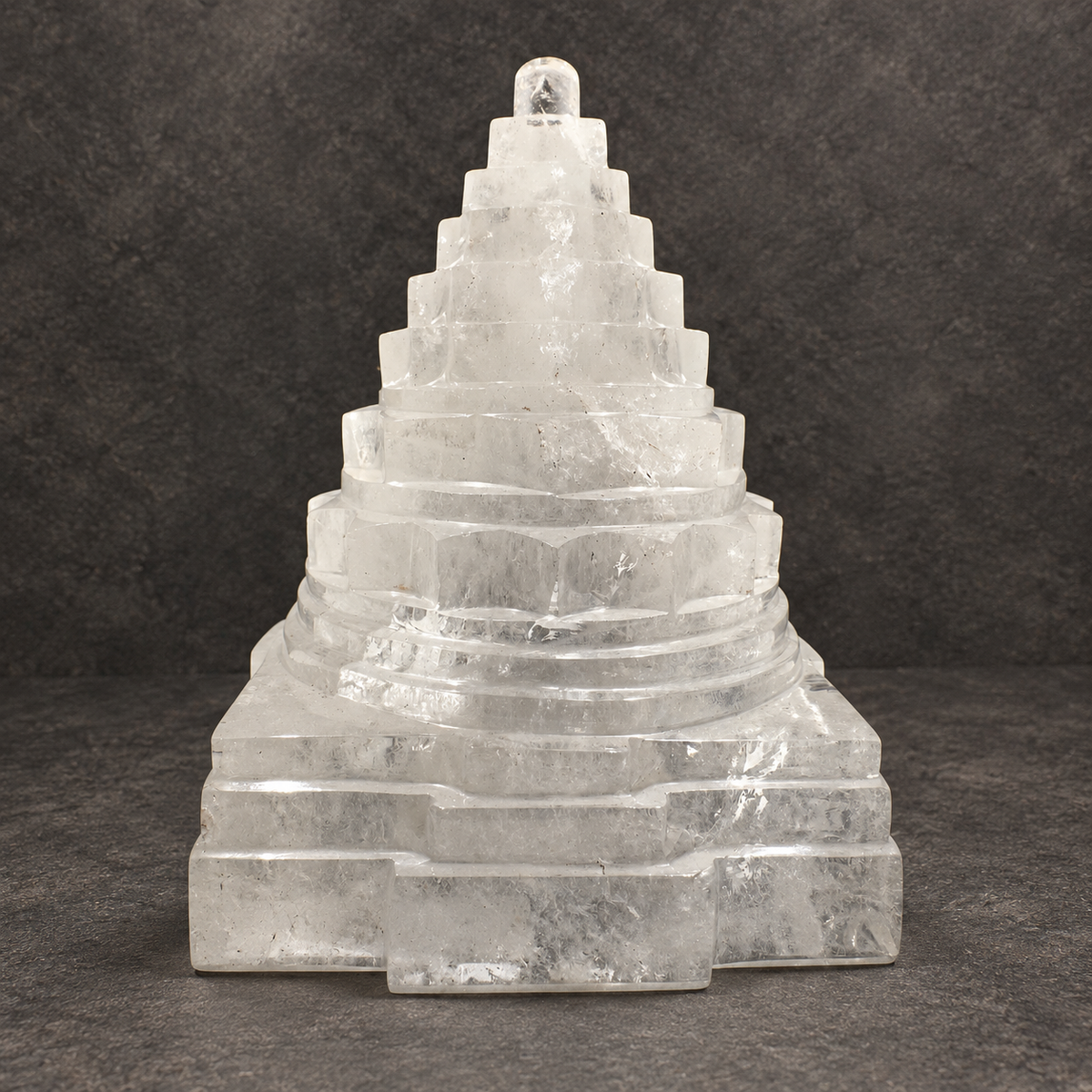 Sphatik Shreeyantra - 2.335 Kgs - Himalaya Rudraksha Anusandhan Kendra
