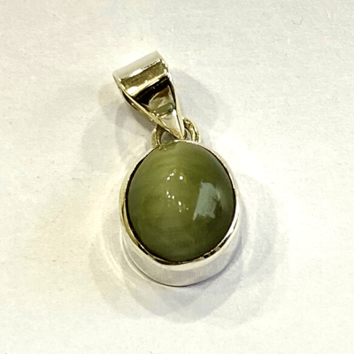 Catseye Silver Pendant - Himalaya Rudraksha Anusandhan Kendra
