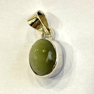 Catseye Silver Pendant - Himalaya Rudraksha Anusandhan Kendra