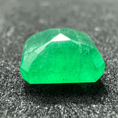 Emerald - 4.40 cts (Super Premium) - Himalaya Rudraksha Anusandhan Kendra