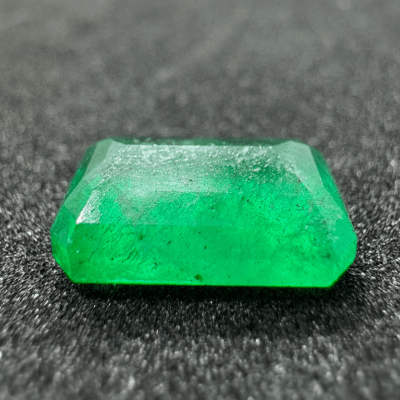 Emerald - 4.45 cts (Super Premium) - Himalaya Rudraksha Anusandhan Kendra