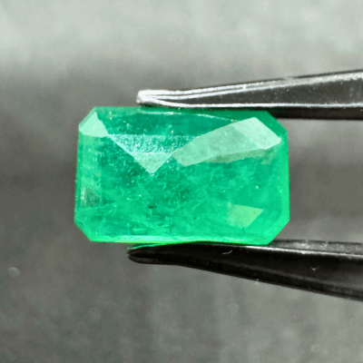 Emerald - 5.00 cts (Super Premium) - Himalaya Rudraksha Anusandhan Kendra