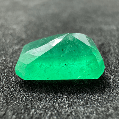 Emerald - 5.00 cts (Super Premium) - Himalaya Rudraksha Anusandhan Kendra