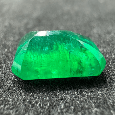 Emerald - 5.85 cts (Super Premium) - Himalaya Rudraksha Anusandhan Kendra