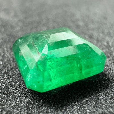 Emerald - 6.05 cts (Super Premium) - Himalaya Rudraksha Anusandhan Kendra