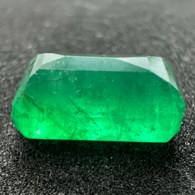 Emerald - 7.60 cts (Super Premium) - Himalaya Rudraksha Anusandhan Kendra