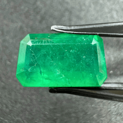 Emerald - 7.60 cts (Super Premium) - Himalaya Rudraksha Anusandhan Kendra