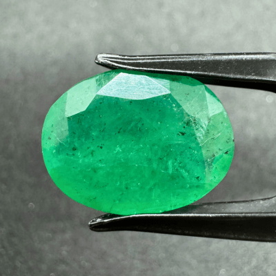 Emerald - 8.05 cts (Super Premium) - Himalaya Rudraksha Anusandhan Kendra