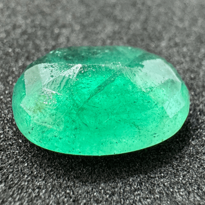 Emerald - 8.25 cts (Super Premium) - Himalaya Rudraksha Anusandhan Kendra