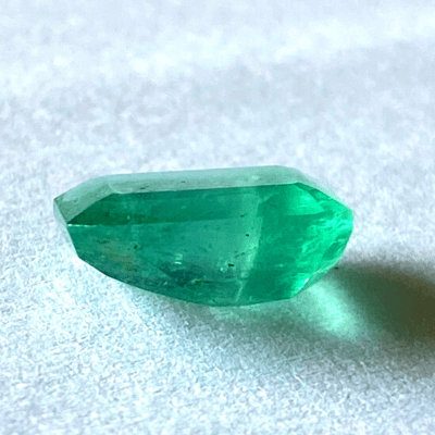 Emerald (Panna) - 2.85 cts (Square cut) - Himalaya Rudraksha Anusandhan Kendra