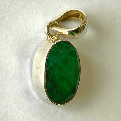 Emerald Silver Pendant - Himalaya Rudraksha Anusandhan Kendra