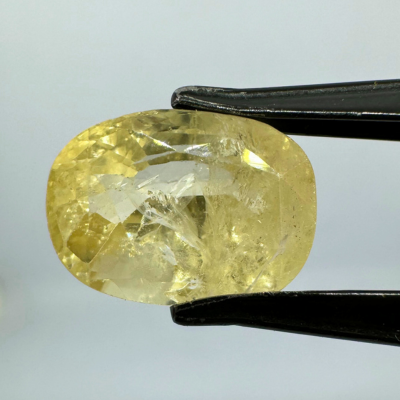 Yellow Sapphire (Pukhraj- 5.65 cts) - Ceylonese