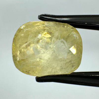 Yellow Sapphire (Pukhraj- 7.45 cts) - Ceylonese