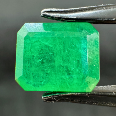 Emerald - 4.40 cts (Super Premium)