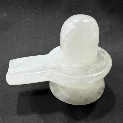 Himalayan Sphatik Shivling - (693 grams)