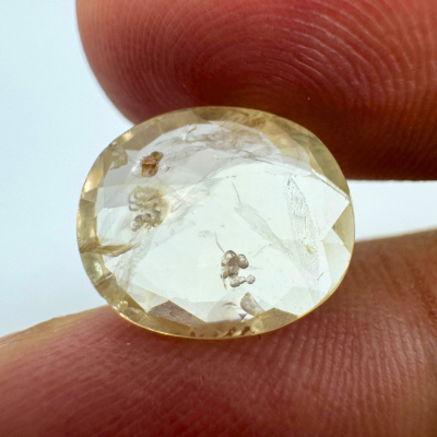 Yellow Sapphire (Pukhraj- 5.20 cts) - Ceylonese