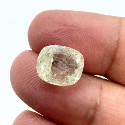 White Sapphire (Pukhraj- 6.35 cts) - Ceylonese - Himalaya Rudraksha Anusandhan Kendra