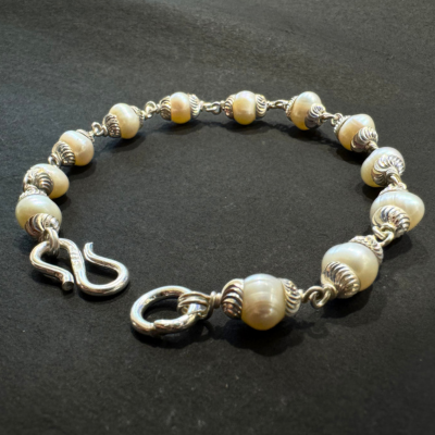 moti silver bracelet

