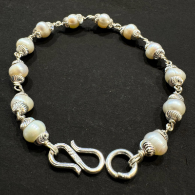 pearl silver bracelet
