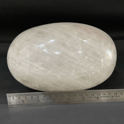 Natural Sphatik Shivlingam (4.400 kg) - Himalaya Rudraksha Anusandhan Kendra