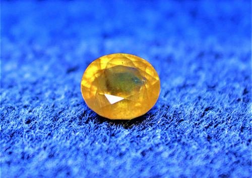Natural Yellow Sapphire (Pukhraj - 4.00 cts) - Himalaya Rudraksha Anusandhan Kendra
