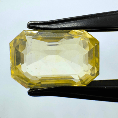 Yellow Sapphire (Pukhraj - 6.35 cts) - Ceylonese (Premium Range) - Himalaya Rudraksha Anusandhan Kendra