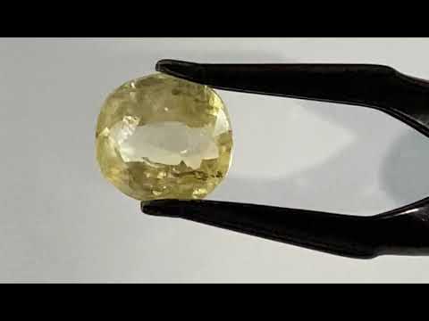 Yellow Sapphire (Pukhraj- 5.35 cts) - Ceylonese