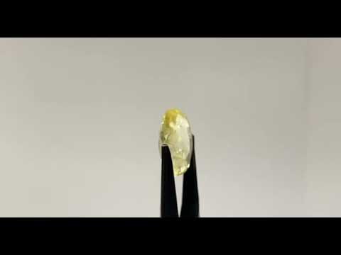 Yellow Sapphire (Pukhraj- 7.65 cts) - Ceylonese