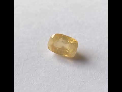 Yellow Sapphire (Pukhraj- 5.60 cts) - Ceylonese