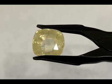 Yellow Sapphire (Pukhraj- 10.50 cts) - Ceylonese