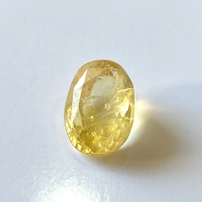 Yellow Sapphire (Pukhraj- 6.60 cts) - Ceylonese