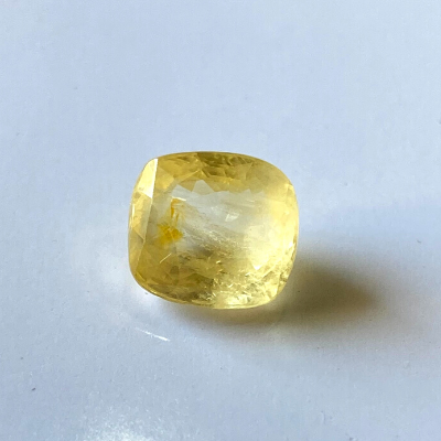 Yellow Sapphire (Pukhraj- 5.70 cts) - Ceylonese